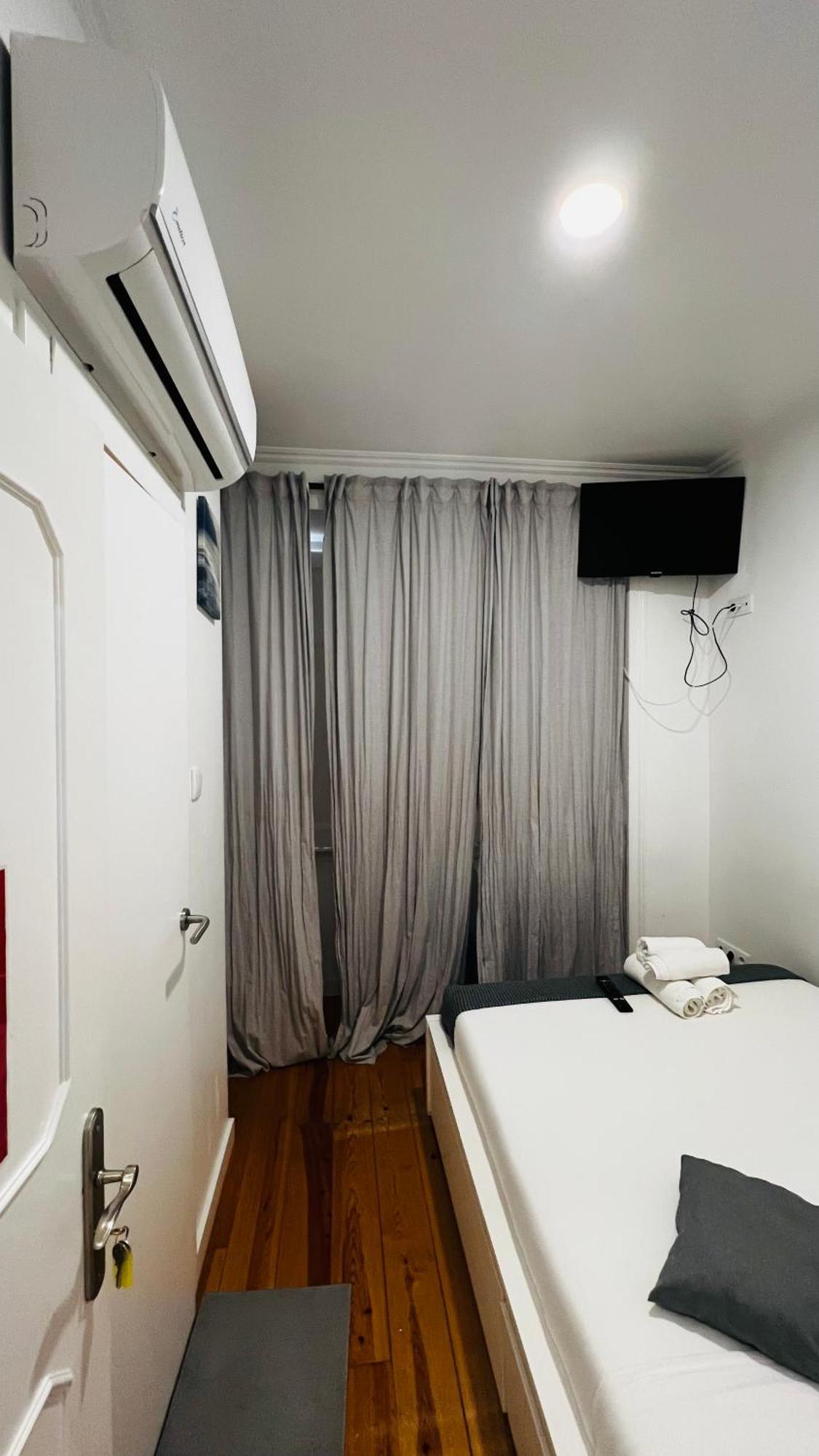 Suites Antonio Pedro Lisbon Exterior photo